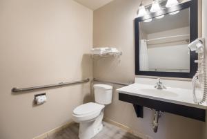 Koupelna v ubytování Americas Best Value Inn Sparks