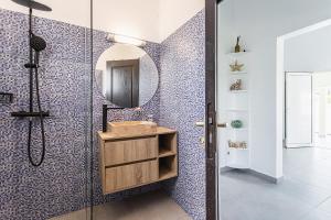 Koupelna v ubytování Les Villas de la Cheminée