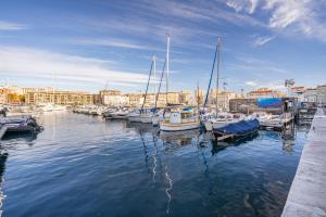 Kép 'Les Arsenaux' Studio de charme coeur de Marseille by Weekome szállásáról Marseille-ben a galériában