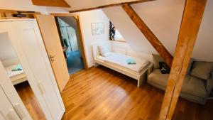 Posteľ alebo postele v izbe v ubytovaní Hotel Pod Kokšínem