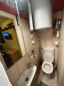 Fotografie z fotogalerie ubytování Tiny Private Apartment in Central Buda. v Budapešti