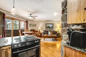 Η κουζίνα ή μικρή κουζίνα στο Winter Park Place 14 +11 φωτογραφίες