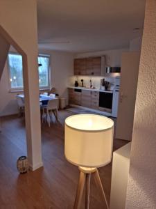 Een keuken of kitchenette bij Ferienwohnung für Naturliebhaber