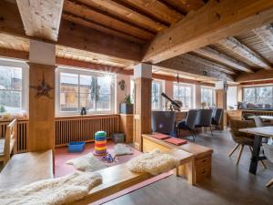 Posezení v ubytování Berg'k'hof Kaisertal - Alpine Hideaway + 37 fotografií