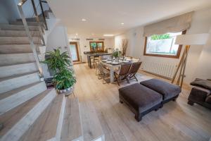 Gambar di galeri bagi Residencial Bella Donna Lux House, Jacuzzi y piscina privada di Lloret de Mar