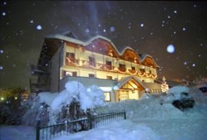 Hotel Canada v zimě