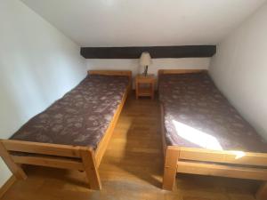 Posteľ alebo postele v izbe v ubytovaní Charmant T2 avec cuisine équipée à Villard-de-Lans - FR-1-515-148