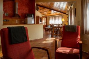 Kuchyň nebo kuchyňský kout v ubytování Apartament Cadí- Moixeró + 16 fotografií