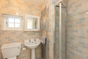 Et badeværelse på Crozier Cottage + 19 billeder