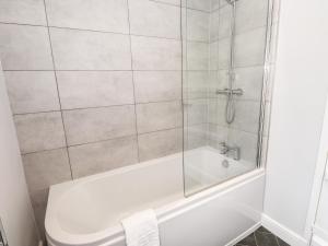 Ένα μπάνιο στο Robin Cottage +27 φωτογραφίες