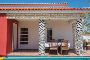 Balkón nebo terasa v ubytování Family friendly house with a swimming pool Cista Velika, Vodice - 20234