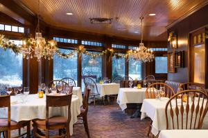 Restaurace v ubytování Nicollet Island Inn