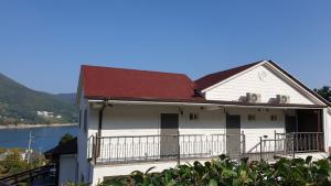 Landskap semula jadi dekat dengan rumah percutian