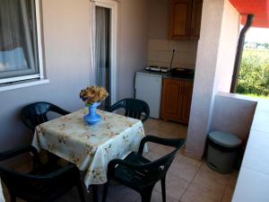 Kuchyň nebo kuchyňský kout v ubytování Friendly House
