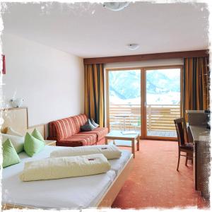 Hotel Garni Alpendiamant的休息区