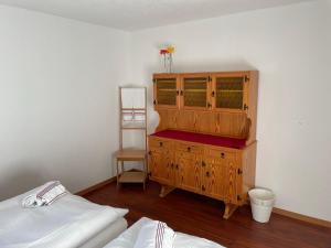 Postel nebo postele na pokoji v ubytování Hubel Apartment 14