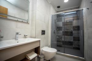 Koupelna v ubytování Hotel London
