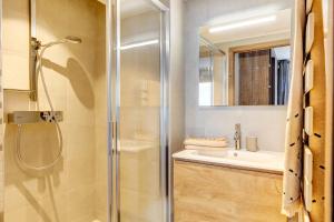 Kúpeľňa v ubytovaní 4-room apartment with garden, gym and shared spa