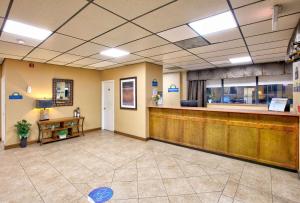 Lobi atau kawasan kaunter penerimaan di Days Inn by Wyndham Batesville