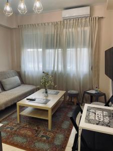 A seating area at G&M Luxury Studios