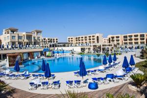 Cleopatra Luxury Resort Sharm - Adults Only 16 years plus内部或周边的泳池