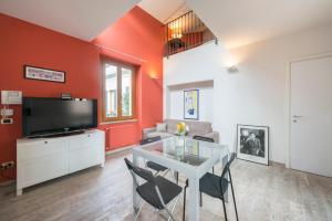Kuchyňa alebo kuchynka v ubytovaní Heart Centre Milan Navigli 3 Levels Apartment