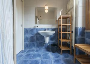 Kúpeľňa v ubytovaní Heart Centre Milan Navigli 3 Levels Apartment + 19 fotografií