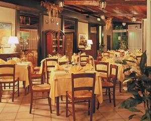En restaurant eller et spisested på Balletti Palace Hotel