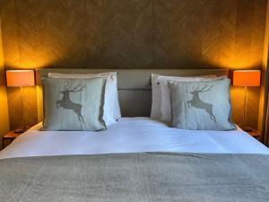 Letto o letti in una camera di Hollywood 1 - A luxury, comfortable and spacious apartment located directly on the slopes!