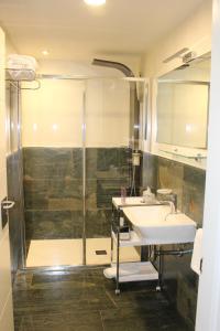 Fotografie z fotogalerie ubytování Guiana Rooms & Suites v destinaci Ponferrada