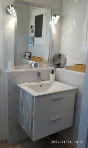 Zdjęcie z galerii obiektu studio vue imprenable sur marseille w Marsylii