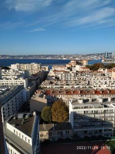 Zdjęcie z galerii obiektu studio vue imprenable sur marseille w Marsylii
