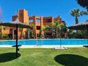 The swimming pool at or close to Dream Apartment in Estepona, Andalusia