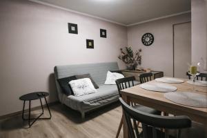 Posedenie v ubytovaní Apartament KARO 1 Karkonosze
