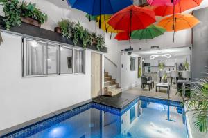 Bazén v ubytování Viktory Boutique Hotel nebo v jeho okolí