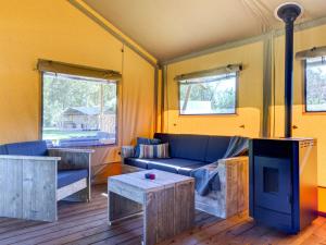 Gallery image of Chic Glamping Escape with Pool in Dalfsen