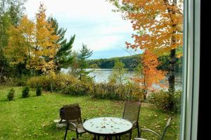 Afbeelding uit fotogalerij van Chalet Au Bord du St-Maurice in La Tuque