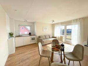 Kuchyň nebo kuchyňský kout v ubytování Apartment LoC Friedrichshafen