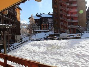Το Appartement 2P 6 couchages, proche pistes, balcon, parking, animaux OK - FR-1-330-226 τον χειμώνα +8 φωτογραφίες