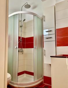 A bathroom at House Marina