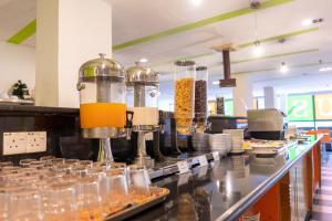 Kuchyň nebo kuchyňský kout v ubytování Citrus Hotel Johor Bahru by Compass Hospitality