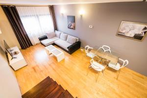 Posedenie v ubytovaní Radziwillowska Old Town Deluxe Apartment WAWELOFTS