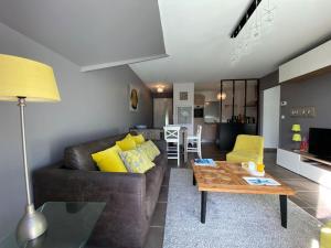 Posedenie v ubytovaní Superbe appartement terrasse, proche de la plage