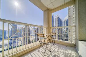 29 Boulevard, Burj Khalifa Downtown Dubai - Mint Stay tesisinde bir balkon veya teras