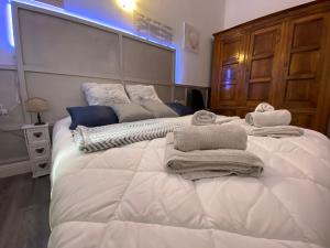 Letto o letti in una camera di Maestrale