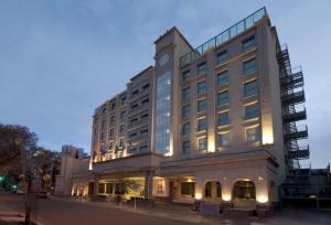 O edifício em que o hotel se localiza