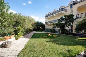 Zahrada ubytování Dolphin Apartment Sea View 9