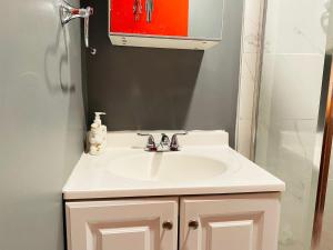 Et badeværelse på Sweet Home Georgia Passionne + 52 billeder