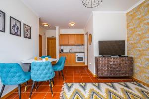 Kuchyň nebo kuchyňský kout v ubytování Porto Moniz City Centre by Homie