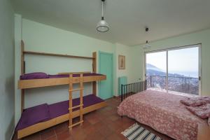 Ένα ή περισσότερα κρεβάτια σε δωμάτιο στο Villa with pool in Recco Cinque Terr +60 φωτογραφίες